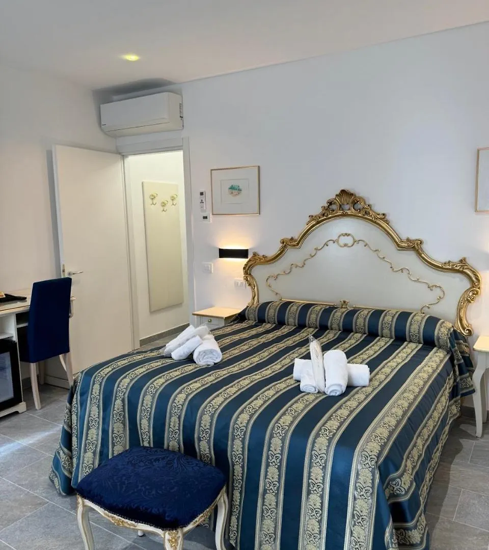 Ca'Paradiso Venise 0*,