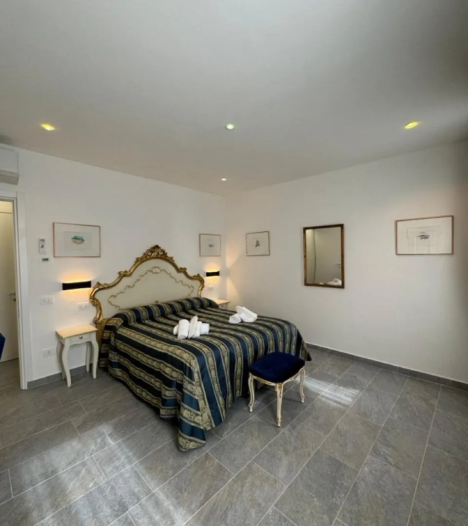 Ca'Paradiso Venise 0*,